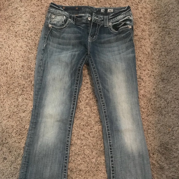 Size 28 Miss Me Jeans - Picture 1 of 3